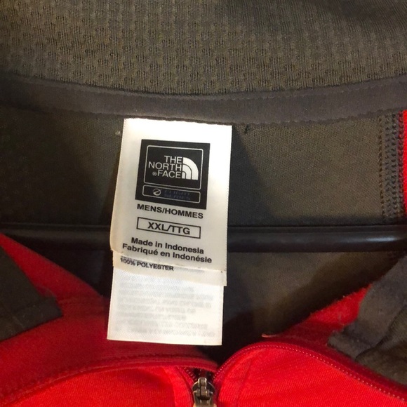 Red and gray north face jacket - Picture 2 of 5